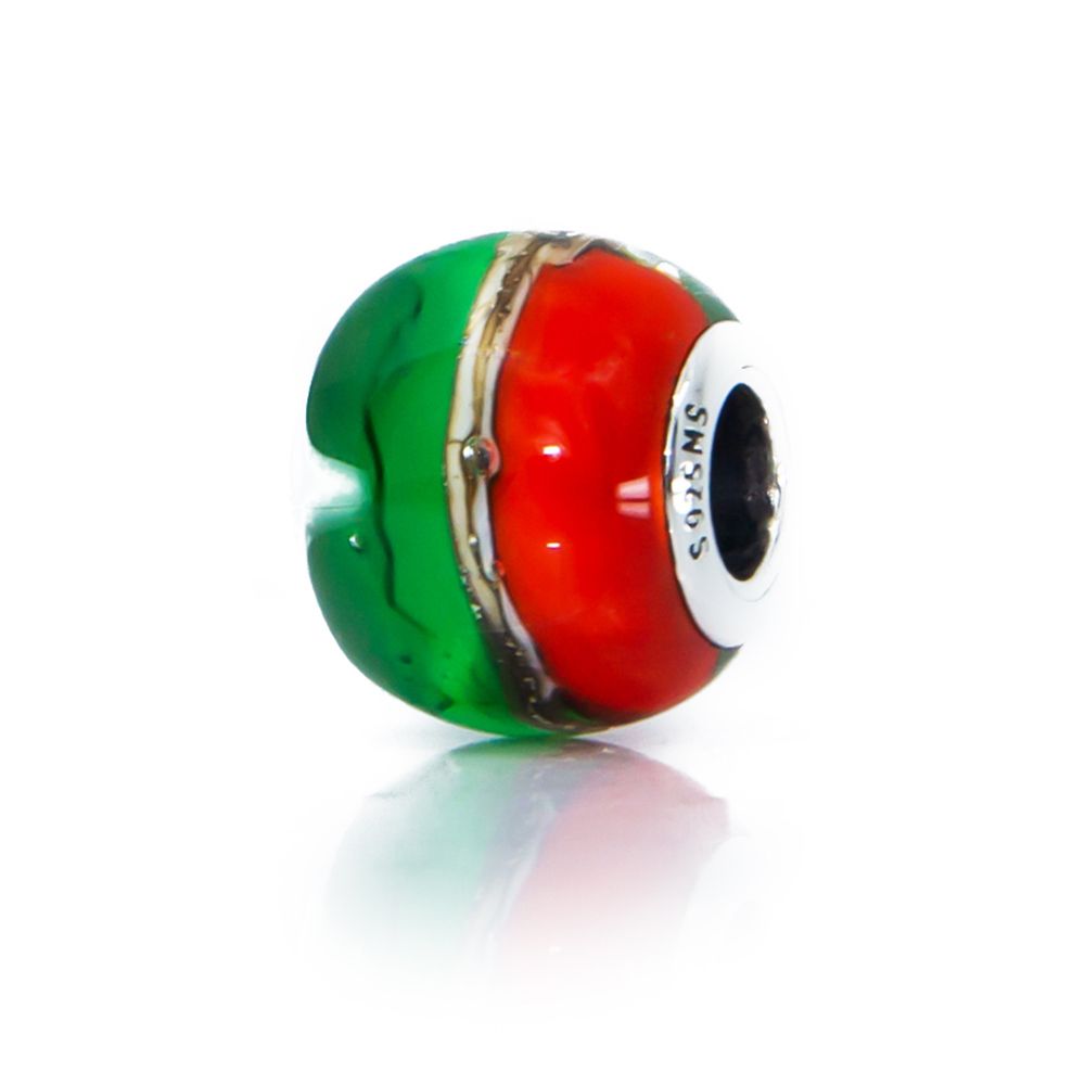 Only 7 days left for a chance to buy special edition: Pumpkin Magic Bead. Perfect for any Christmas bracelet, get the beads now, as they are available only 11th November! Shop here: buff.ly/30dqNQq #limitededition #auroracharm #christasbead #christmascharm