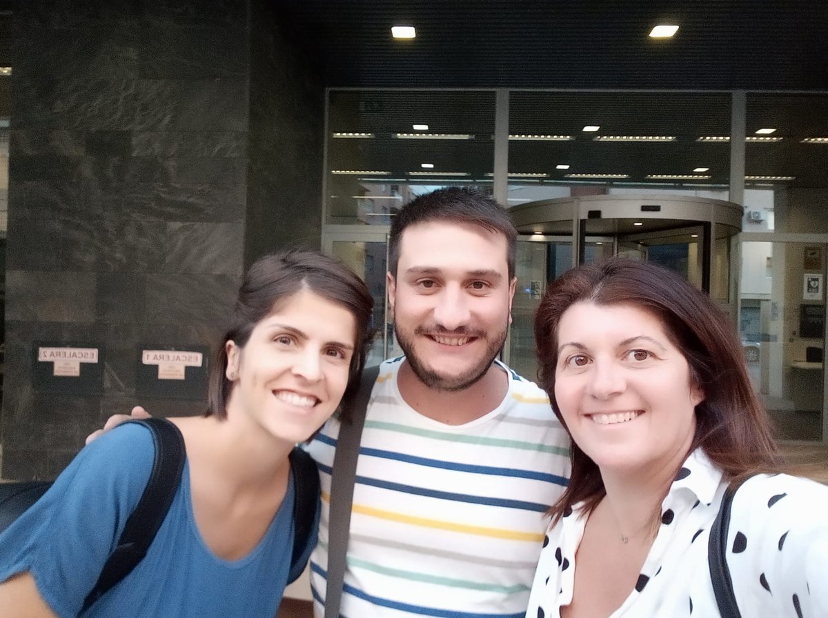 AVAISCV's tweet photo. Hoy AVAIS ha estado reunido con Enrique Ferrer, seguimos trabajando por que se reconozca a los TIS!! https://t.co/8OKRN1Cd9V