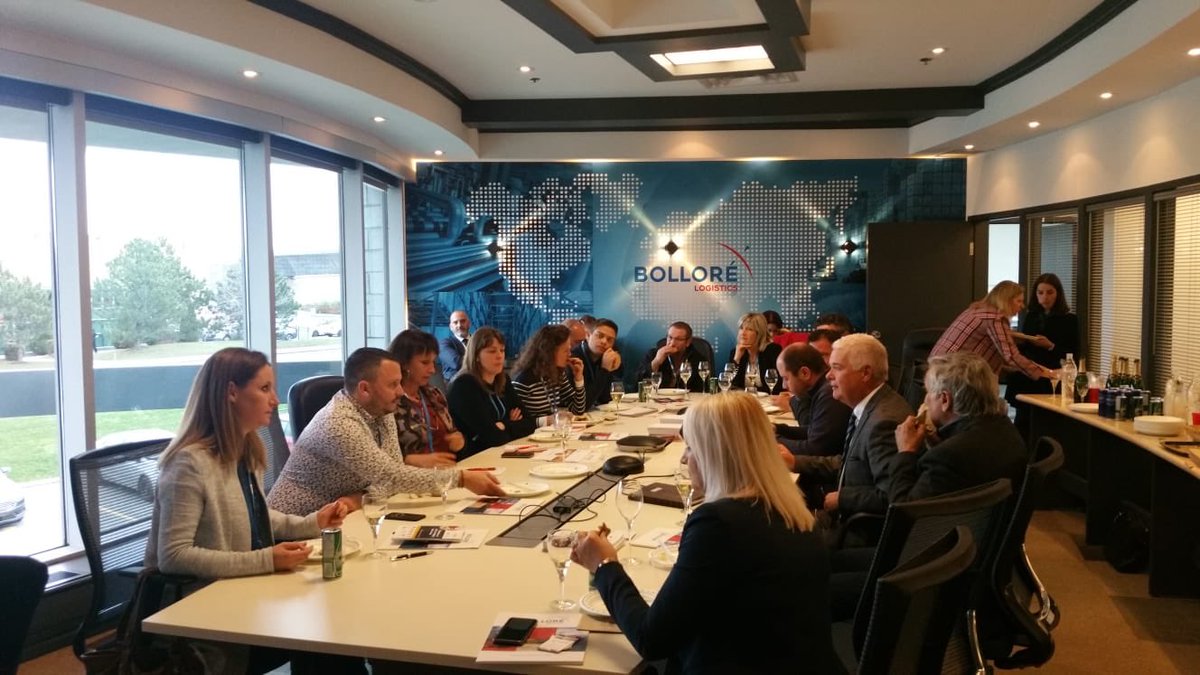 Centre_JCartier's tweet photo. #EJC2019 : la délégation commerciale @AURAentreprises #France continue sa mission pour développer ses entreprises sur le marché #Québec / #Canada avec une visite du groupe @Bollore_BTL https://t.co/mPTNYGNwa2