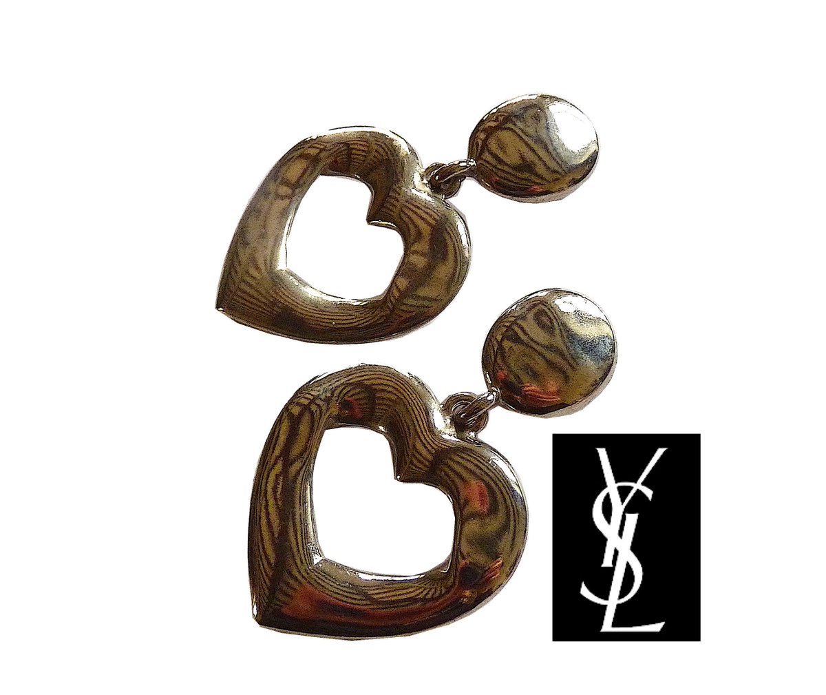 Just listed on Vintage Paris Luxe : YVES SAINT LAURENT 80s Earrings, Silver tone metal, Free Shipping !
#vintageparisluxe #yslearrings #yslvintage #yvessaint laurent80s #80sjewelry #giftforher