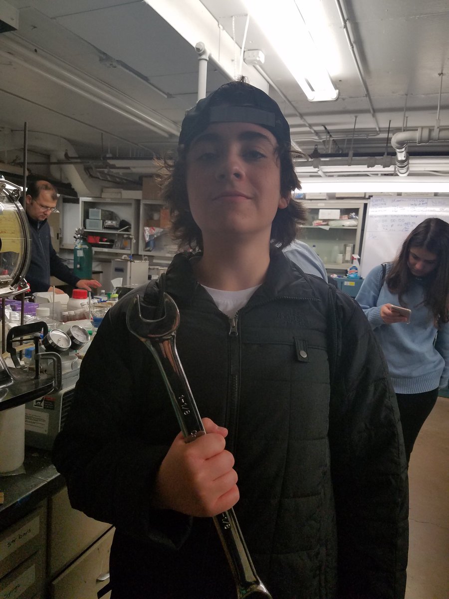 tnoginsky's tweet image. working on energy source research at Illinois Institute of Technology! @gbsstem @GBSEngineering #gbsnow #gbsengineering