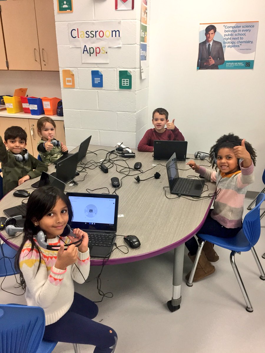 JustinAglio's tweet image. Happening NOW: Future #Googlers @MontourSD! Thank you, @barier68 &amp;amp; @MES_CompSci! #GoogleLAB #MontourProud @GoogleAI @GoogleForEdu @ExpWithGoogle @YouTube #GooglePittsburgh