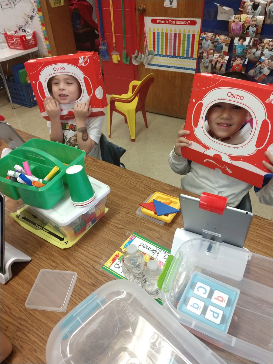 JungersCourtney's tweet photo. Look at these osmonauts in math today!! We love using @PlayOsmo to help us with shapes and numbers in math! #osmonaut #FutureReadySC @HuntTigersES https://t.co/PMNqmWsEyc