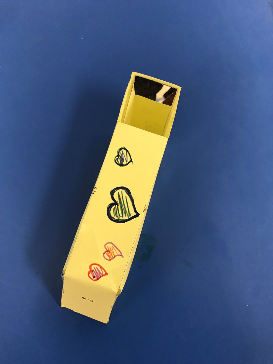 mistersinc's tweet image. Primary 7 are still experimenting with light 💡 as we seek to understand more about the  @WebbTelescopeUK 🛰 🔭 Today we made periscopes to demonstrate how light can reflect. @WL_STEM @dedridgeps @CurvedHouseKids #deepspacediary @ESA__Education