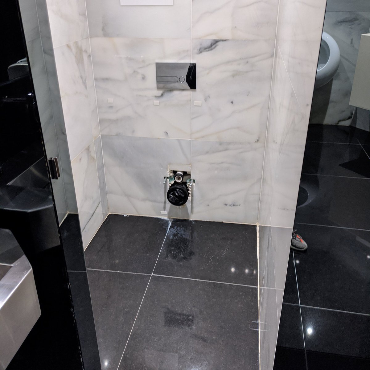 bventures111's tweet image. If you have to pee on the 16th floor and have to go all th way down to the ground floor.  
#worldproblem