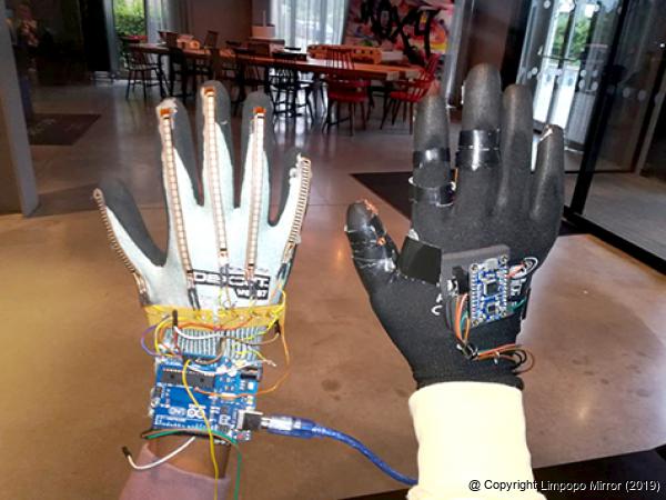 Meet Lucky Netshidzati. He is the brilliant mind behind creating the smart glove sensor that turns South African sign language into voice and text! 🙌 Pics: Limpopo Review