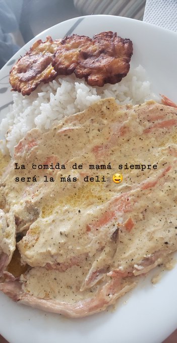 Gracias mami ❤ Thank you mommy❤ https://t.co/8bVLbmFQ7k