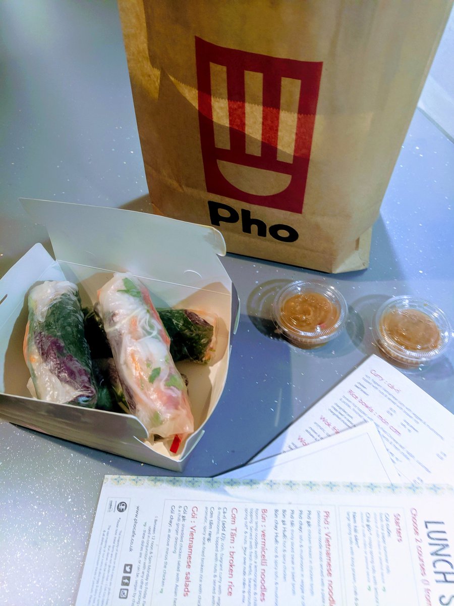 EventsScouse's tweet image. 🇻🇳 | An amazing Vietnamese Summer Roll masterclass @PhoRestaurant this evening.   

A brilliant interactive class designed to cook the exceptional food from this Bold Street eatery. #Pho2Go #SpringRolls #MorningGlory