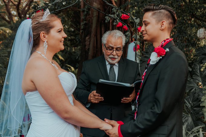 Did a wedding the other day https://t.co/ikXlkadzha<a href="/tag/newprofilepic"class="tags"><span>#newprofilepic</span></a>