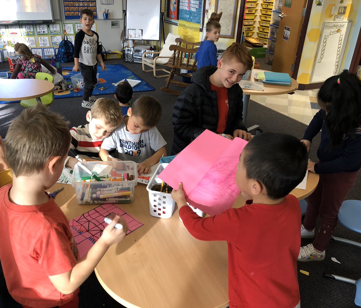 gallbusybees's tweet photo. Enjoying Open Choice with a special visitor! You made our day! #harvestlearn https://t.co/fo7BlfTHkx