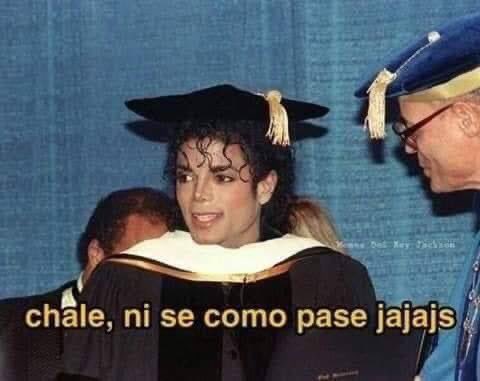 aleganoza's tweet photo. Yo en mi graduación https://t.co/ilF1SeuFTd