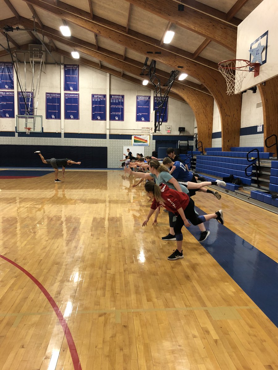 Dynamic Stretching in FLiP Class!