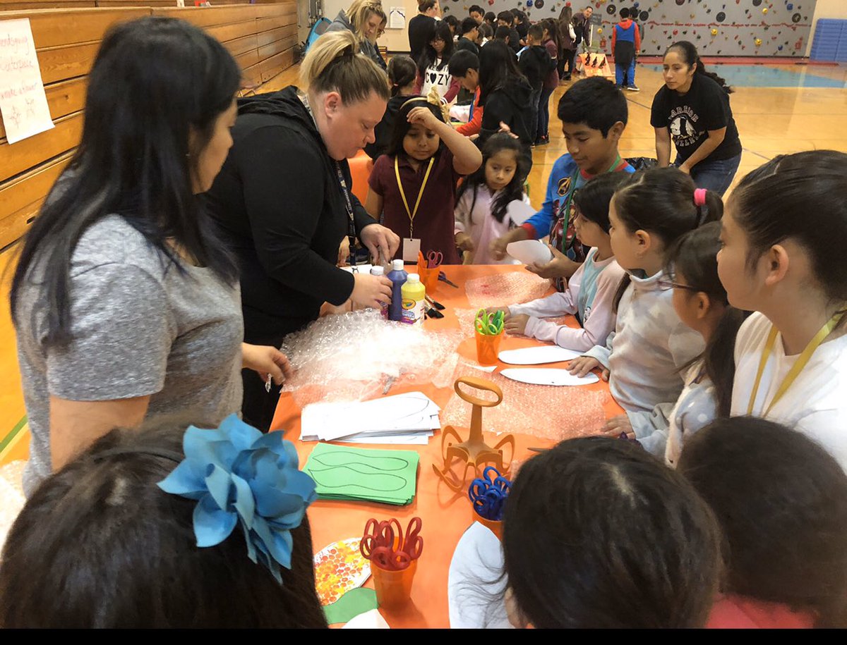 jffrymcc's tweet image. #harvestfestival was a big success! Had so much fun doing all the activities! #schoolofheroes #school #mattawa #educhat #morrisschott