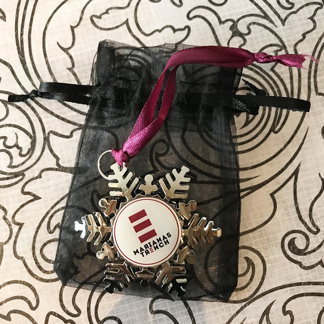 Marianas Trench (@mtrench) on Twitter photo 2019-11-04 21:20:21 It’s official! We have a Christmas ornament! 😱Pre-sale starts today! 🎄 shop.604records.com #limitedquantities #christmas #christmasornaments It’s official! We have a Christmas ornament! 😱Pre-sale starts today! 🎄 shop.604records.com #limitedquantities #christmas #christmasornaments