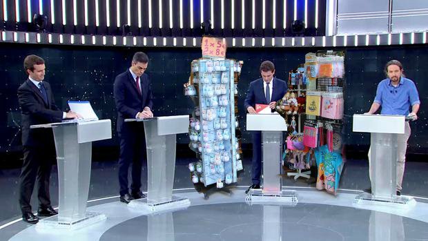 pablomangxs's tweet photo. adoquines buenos bonitos y baratos #ElDebate4N https://t.co/7pMrSXaUsf