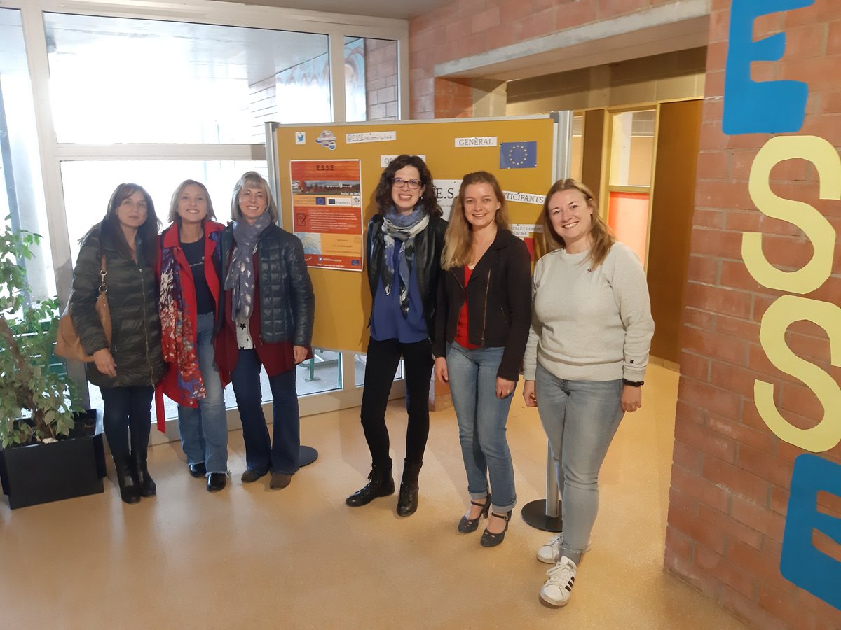 ESSErasmusplus's tweet photo. 1st day #TransnationalMeeting. Working on the #ESSErasmusplus explainning Community Service projects in #inscelrà by teachers&students, workshops: ICT evaluation tools, #MobilityTool and @educacio360 and... #Catalanbreakfast! @EplusCatEdu @sepiegob @EUErasmusPlus @Erasmus_Project https://t.co/KzcZemtGaZ
