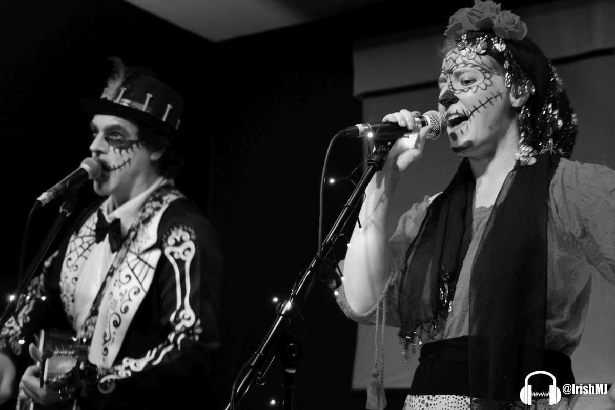 IrishMJ's tweet photo. Second batch of photos from the Day of the Dead festival held in @CobblestoneDub

#irishmusicparty https://t.co/P8GSwVqLpQ