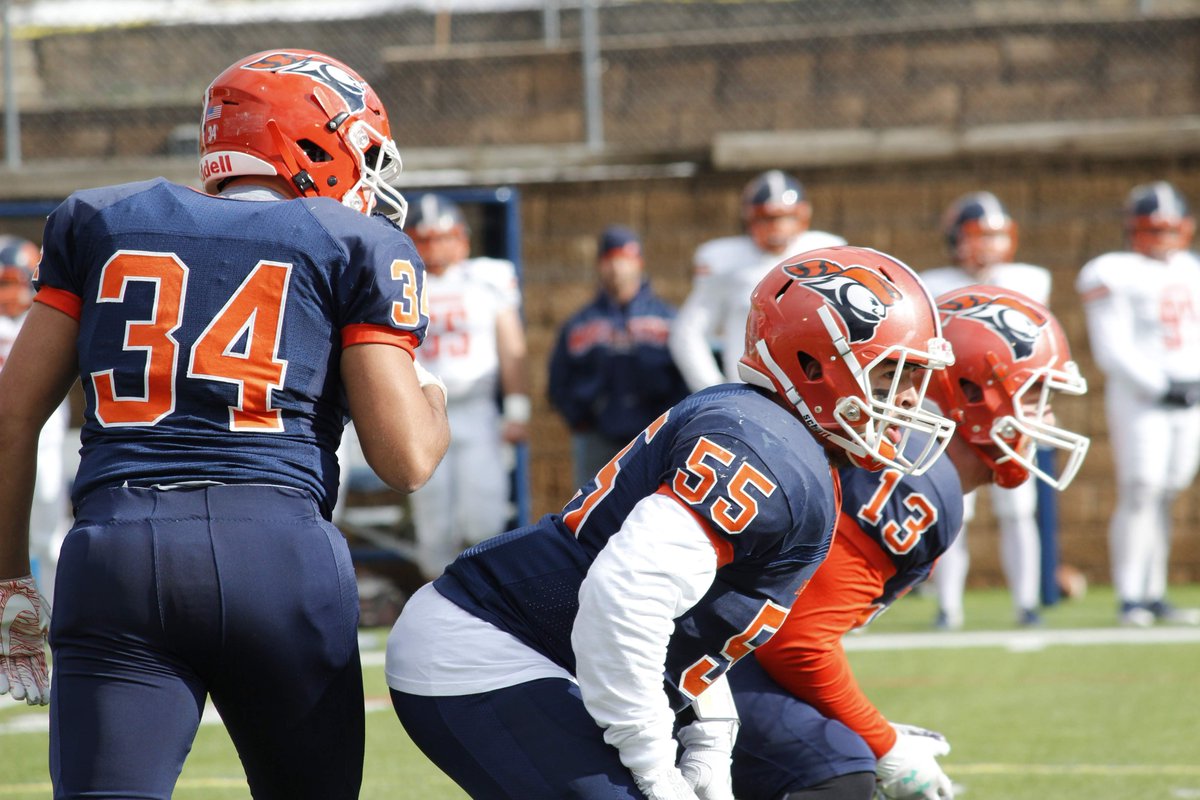 piofootball's tweet photo. Awesome shots from our game this past weekend!
#PioStrong #PioPride #GoPios https://t.co/vQhuvMxI0I
