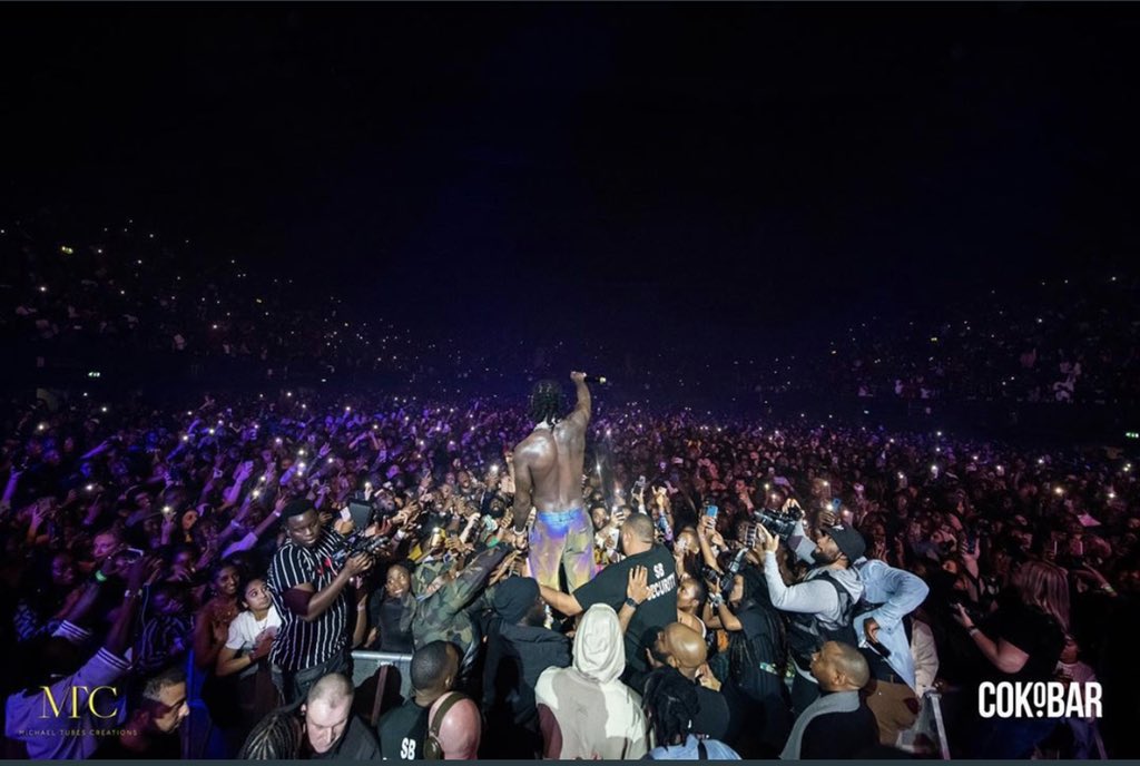burnaboy's tweet image. London was emotional 🖤🦍