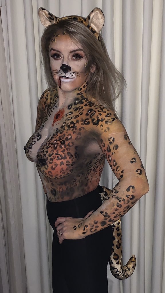 Happy #Halloween #leopard #bodypainting @publicnudegames @MakeNudityLegal @...