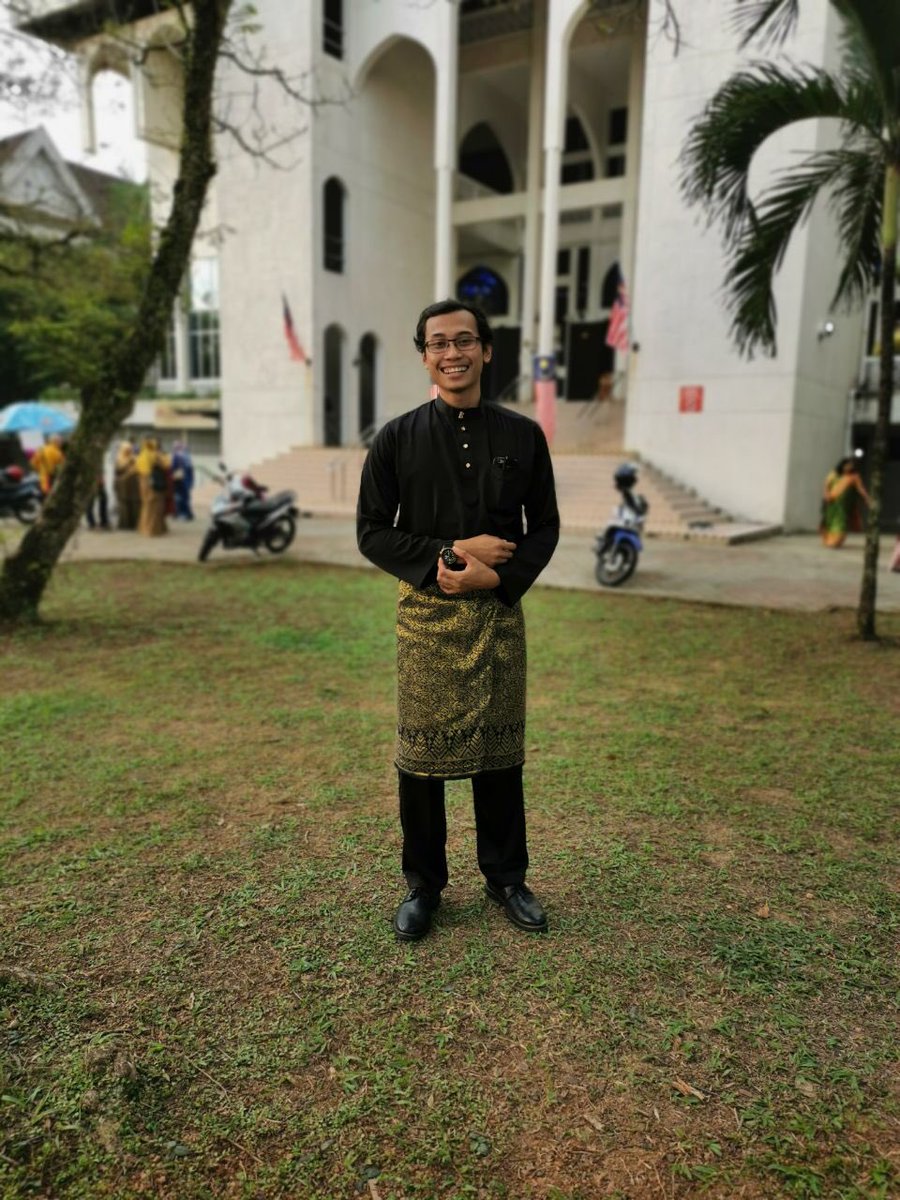 megatad_4's tweet photo. What a long weekend βΊοΈ
#utm63rdconvocation https://t.co/Z1HwcFxlIj