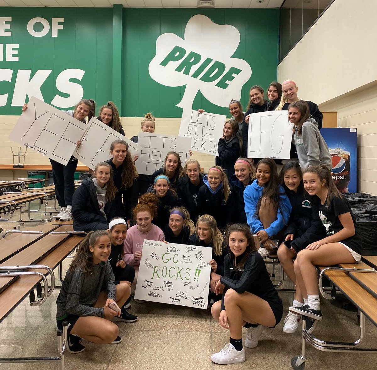coffgirlssoccer's tweet photo. WE ARE READY! ☘️☘️☘️ #RockPride
STATE SEMIFINAL 11/5 @ 7 PM
SPRINGFIELD HS https://t.co/qgT0PjwN1A