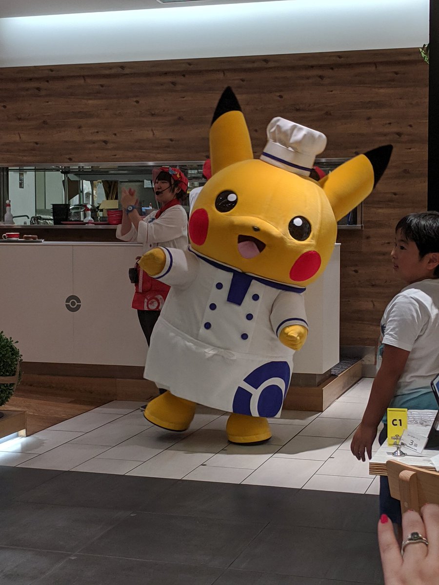 AmIL0st's tweet photo. Adventure in the Pokemon center Tokyo... So many pokeman https://t.co/C9X2iXYPiV
