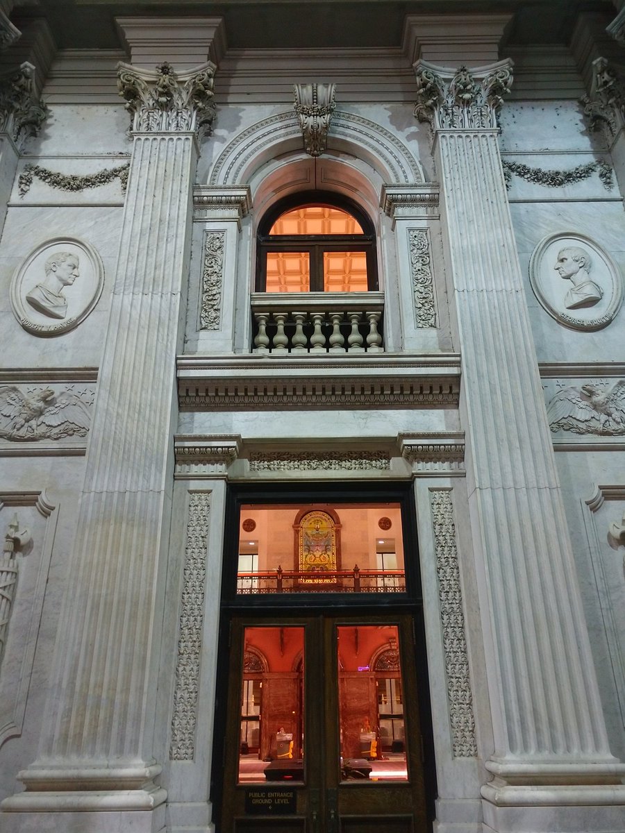 Phil_Hamby's tweet image. Nighttime at the #SCStateHouse
.
#SCGeneralAssembly #nightphotography #photography #architecture