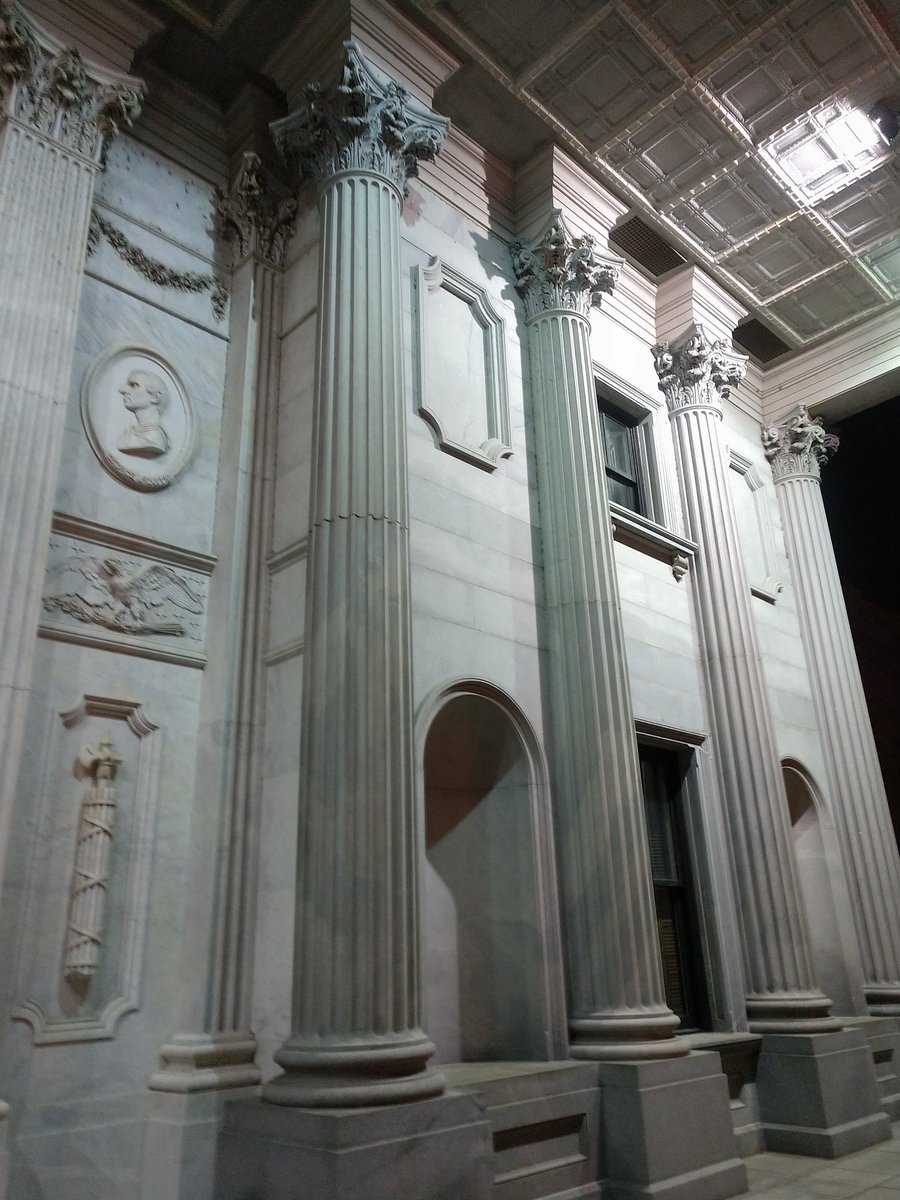 Phil_Hamby's tweet image. Nighttime at the #SCStateHouse
.
#SCGeneralAssembly #nightphotography #photography #architecture