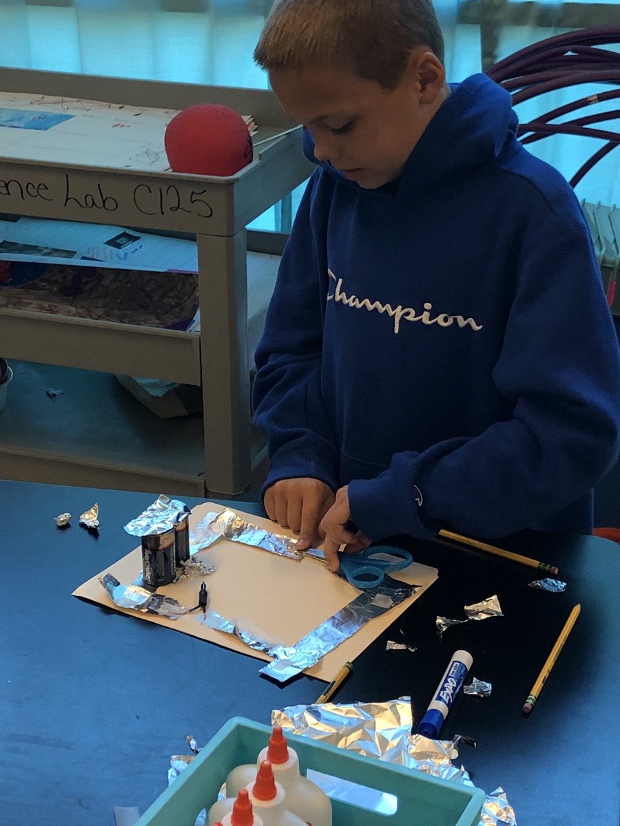 MrsL_science's tweet photo. Can circuits be built w/out wires? What items are conductors/insulators? Can we power the circuit w/out using the 9v battery? Just some of the ques that we tested today. #scienceproud #StallionReady @ClearElementary @JanelleMHardin @Supt_comalisd @CSES_5thgrade @HeatherWolber https://t.co/Mj1L8JltRv