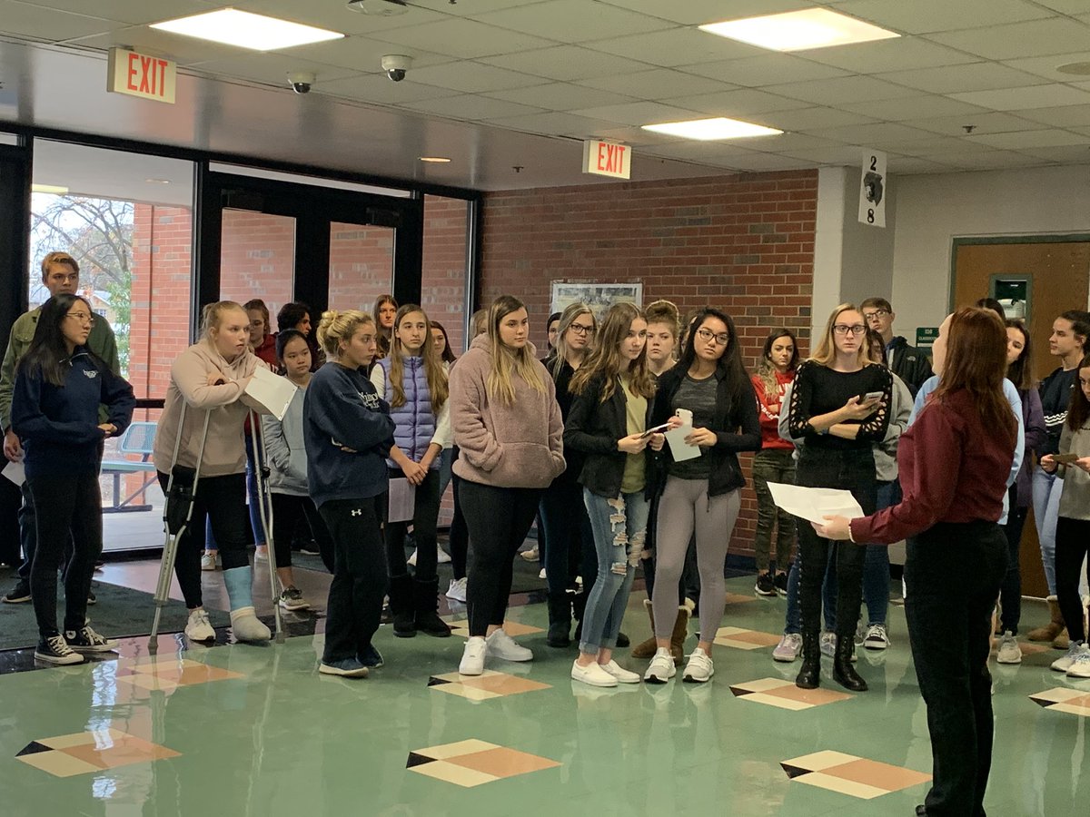 MHSKWheat's tweet photo. @MehlvilleHOSA welcomed @MOHOSAOfficial President Maddie Merrill to our meeting today! She lead a discussion on personality traits in working with groups #WeAreMehlville #DISCtest #toomanySpersonalitiesinourgroup #whichminionareyou @Mehlville_HS https://t.co/tyylxSzZCI
