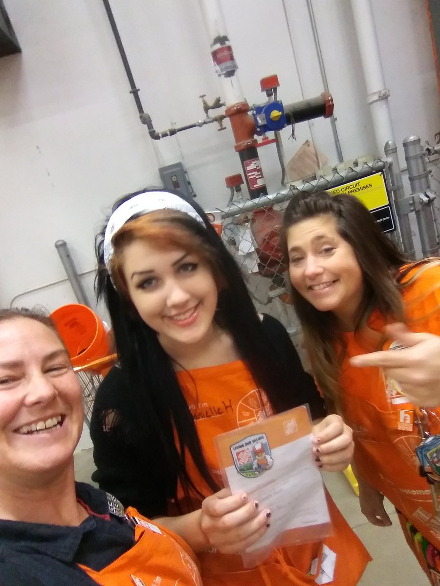 Danielle our Bravo winner for October...#2720 #wearewalker <a href="/beck_missy/">Missy Beck</a> <a href="/mizzdjonez/">diane jones</a>