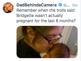 SamLohouse's tweet photo. This dumb fuck just had his first child and all he can do is bitch about trolls. His priorities are so fucked up. I feel so bad for this kid who will never experience a normal life. https://t.co/4ppoTl02sz
