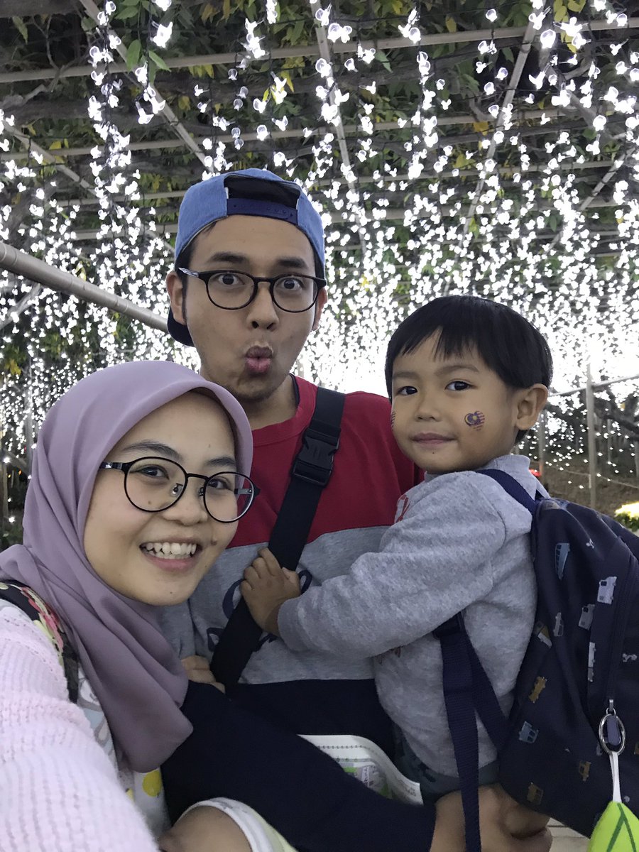 5/11/19Semalam Jepun public holiday, 3 hari tak buat bento rasa mcm lamanyaa Last weekend was so fun sebab pergi Msia Fair & illumination tengok lampu cantik  Uwais happy, ktorg happy sebab dpt recharge after jumpa kawan2 lama tak jumpa