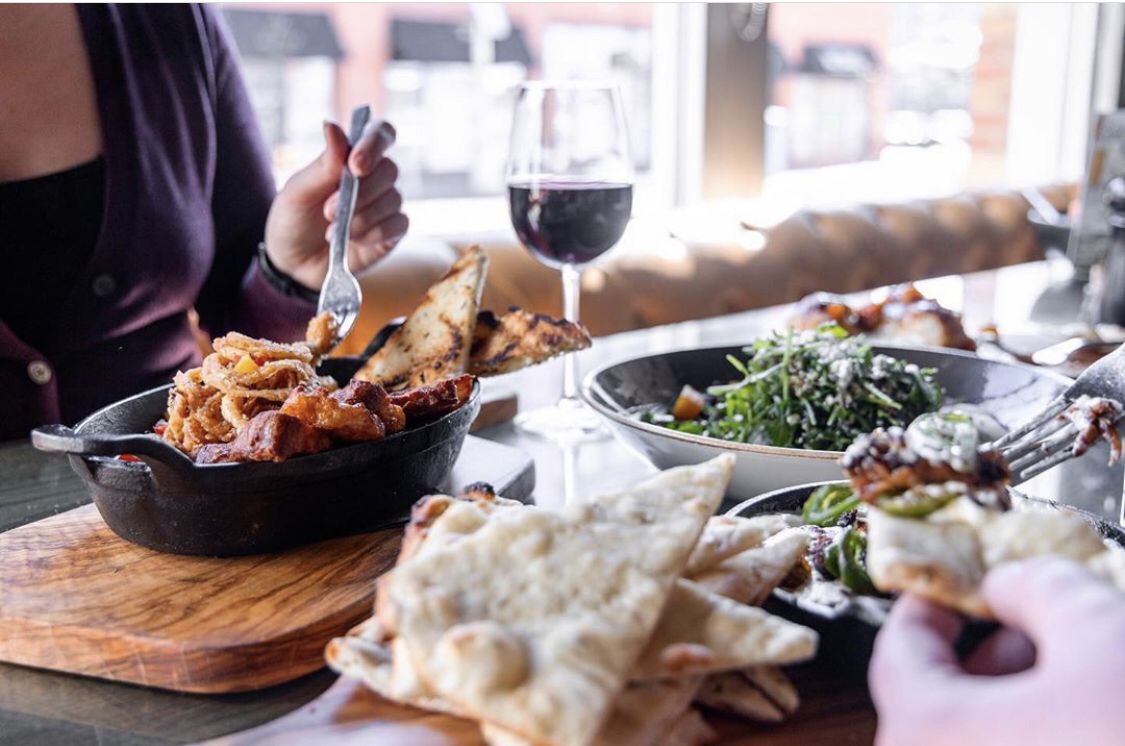 Grab your girls, it’s ladies night! 🙋🏼‍♀️💃🏼

Stop by @TStreetRoadhouse for 1/2 price cocktails &amp; wine glasses. It’s a beautiful night for a little girl time! 

Photo via @tstreetroadhouse