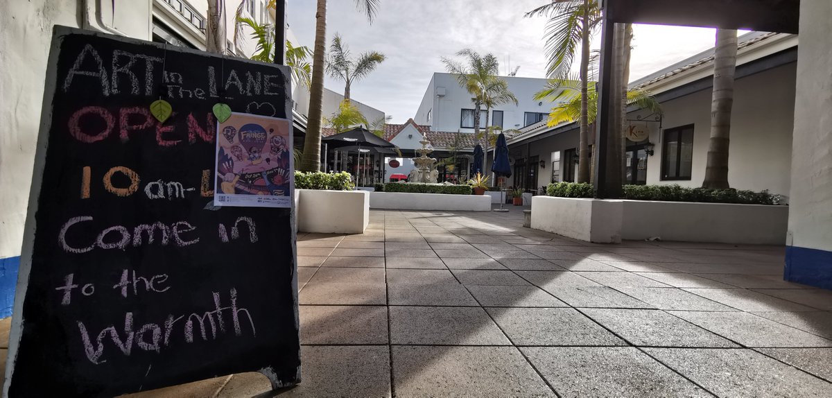 TronFringe's tweet photo. @HamiltonCentral Oh no I missed one in the first post! Down Casabella Lane check out the Aurum Entanglement alongside pop up shop 'Art in the Lane' https://t.co/IvSwfYCM0C