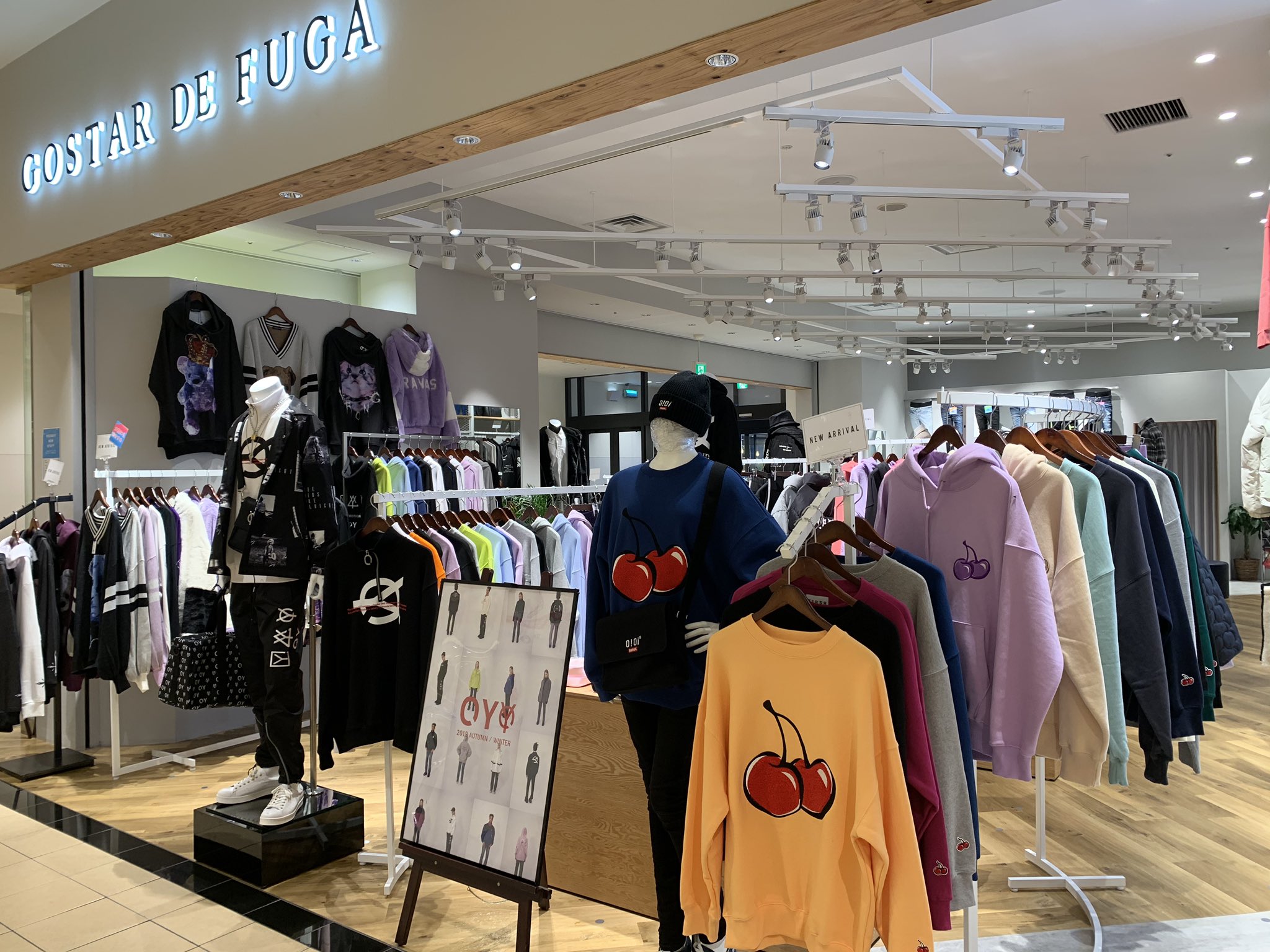 A Gem 9 東京ベイ店 おはようございます 本日も元気に営業しております 皆様のご来店心よりお待ちしております ららぽーと東京ベイ ららぽ Gostardefuga 韓国ファッション T Co Coz5jgjqku Twitter