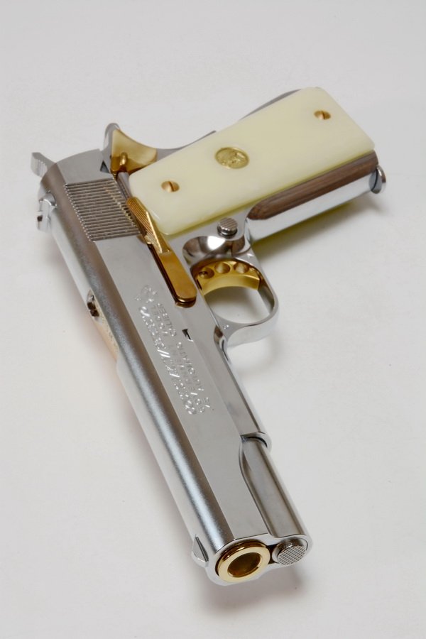 キャロムショット コルト45AUTO グリップ ハニーホーンinメダル