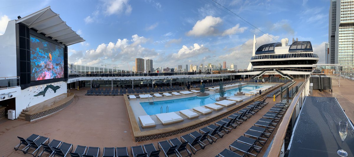 Wat een leuke ervaring, een dagje en nachtje op de spiksplinternieuwe MSC Grandiosa! Vandaag vaart het het schip naar Hamburg om gedoopt te worden. <a href="/MSCCruisesNL/">MSC Cruises (NL)</a> #mscgrandiosa <a href="/uspmarketingpr/">USP Marketing PR</a>