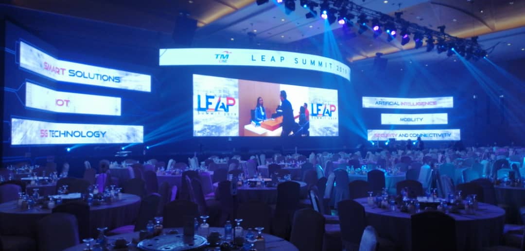 gracegan7's tweet image. Digital transformation opportunities and creative disruption for businesses today. Happening now:
TM ONE LEAP SUMMIT 2019 #TMONELEAP