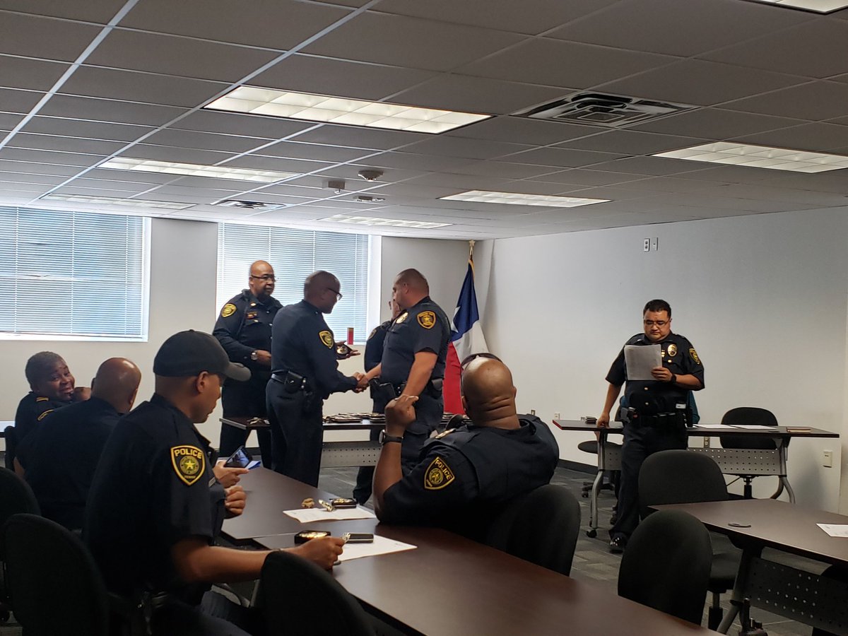 Officer Torres tweet media
