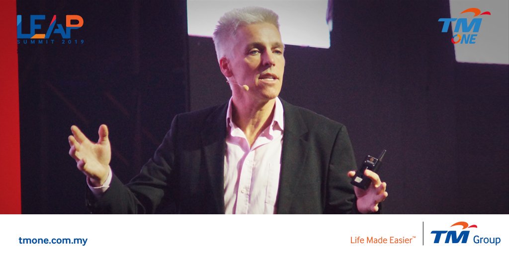 TM_One's tweet image. Dan Cobley emphasised the importance of agility, blockchain and business scalability. Businesses need to start prioritising larger customer opportunities over profit margin. Catch #TMONELEAP Summit 2019 on LIVE STREAM now: bit.ly/36BbT6U #madepossible by #TMONE