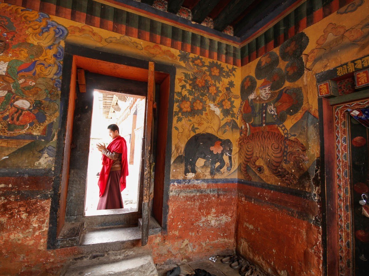 ENVIRO_TRIPS's tweet photo. #Bhutan - All about #Buddhism, Myths &amp; Mountains.  Festival dances, monastery art to government policy -  promulgate basic Buddhist teachings. 
Enviro Trips™ - exceptional student joutneys

#envirotrips #schooltrips #studenttravel #ESSproject #CAStrips #studenttravelindia https://t.co/6tzQ6SxF0t