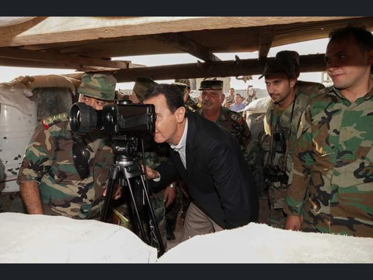 SteeleSyAA's tweet photo. Pictures from Syrian President Bashar al Assad’s visit to Syrian Arab Army front line positions in the southern #Islib countryside #Syria #Syrianarmy🇸🇾please feel free to follow for daily Syrian Arab Army updates 🇸🇾 https://t.co/5mqCjkJx87