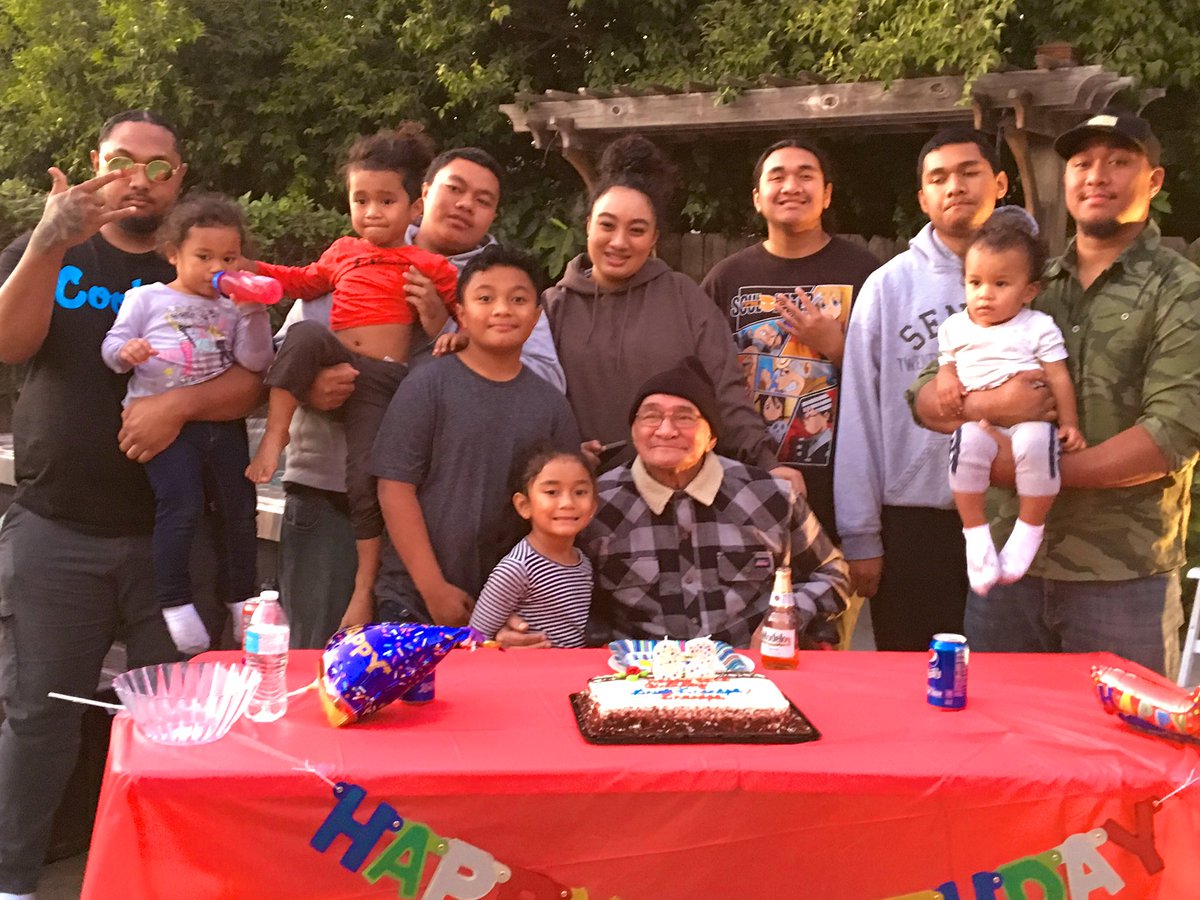 nwm10_'s tweet photo. Papaโs birthday this past weekend w/ my in laws๐ #FamilyTimeBestTime https://t.co/9zSOJWff2f