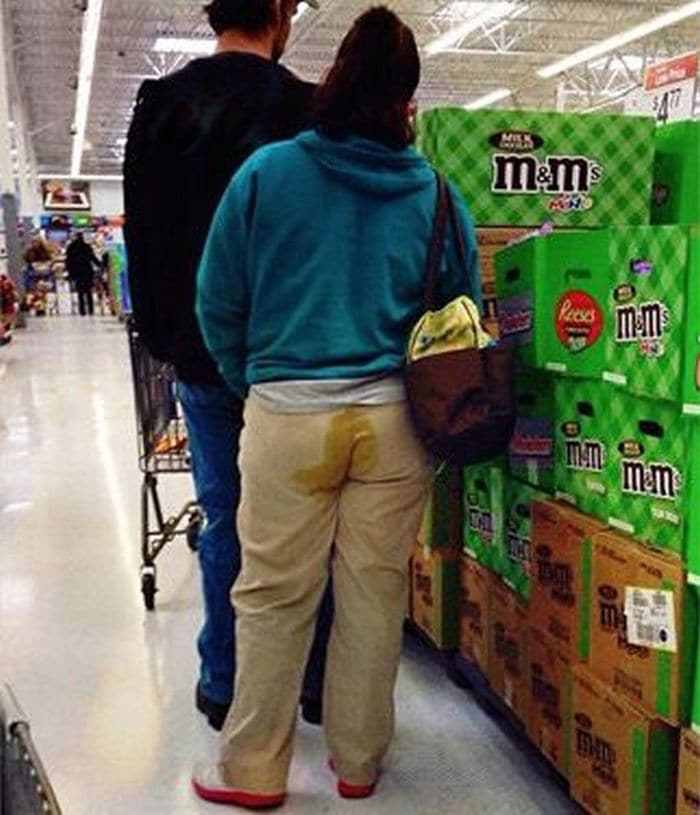 ꠸ꪻ'ᦓ ꪑꪊꪀꪖ ꫀꫝ! on X: #WhatNotToWearAtWalmart a poop