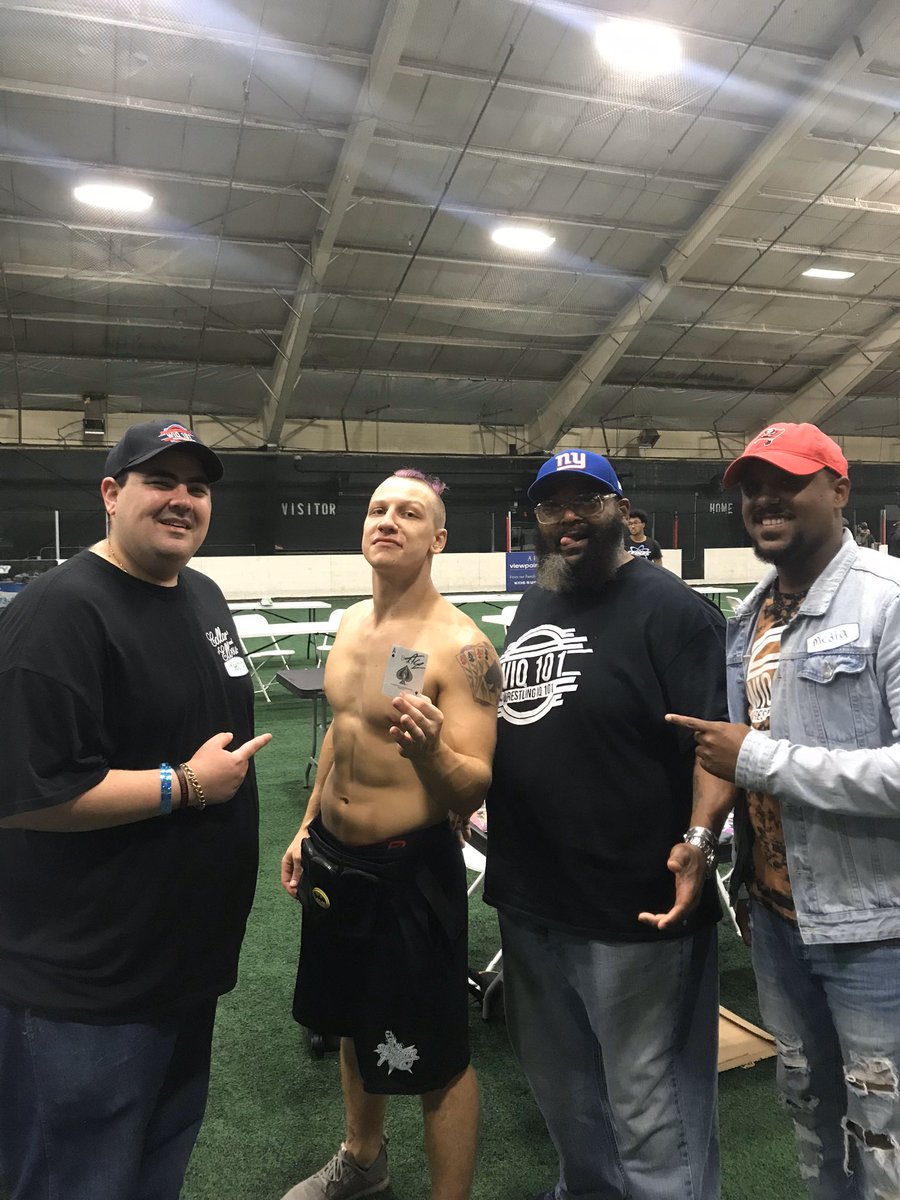 TheRealAndrew19's tweet photo. @WrestleBeef @bearbronsonBC @TheKipSabian @TrueKofi @XavierWoodsPhD @WWEBigE https://t.co/Qz15eNZqtR