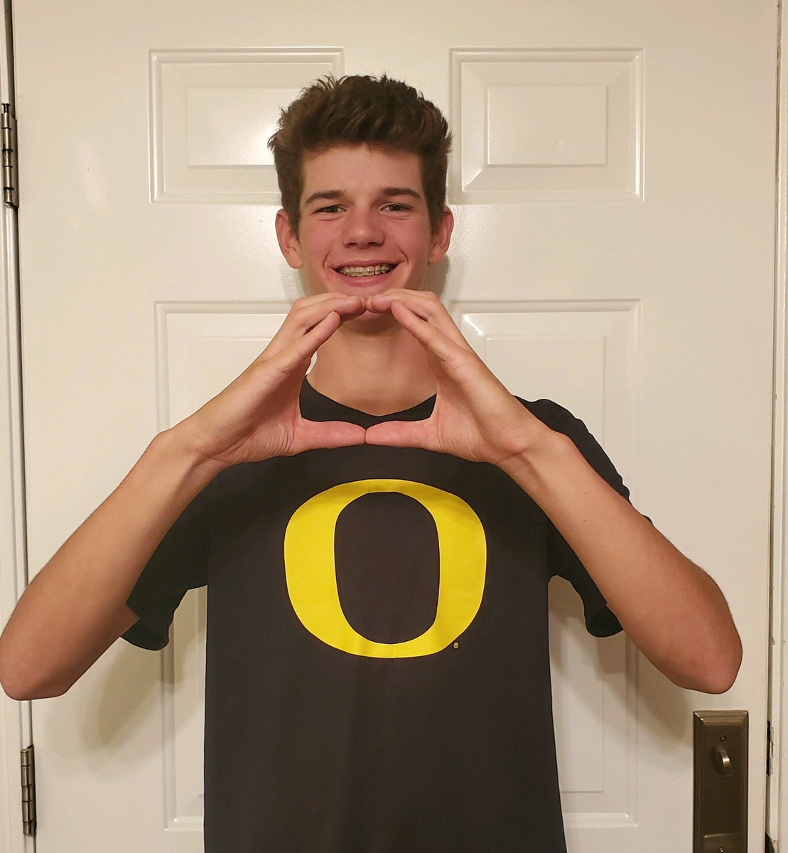 graysongrinsell's tweet photo. Could not be more excited and honored to announce my verbal commitment to The University of Oregon! I could not have done it without the support of my family, friends, teammates, and coaches
#ScoDucks #UofO @Waz4412 @JackMarder3 @OregonBaseball @BaseballReno @PBR_Nevada https://t.co/eeB2VSMFjj
