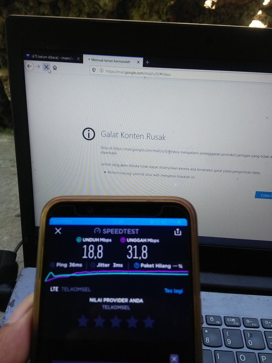 Telkomsel Tolonglah........  Sekarang jadi sering ga jelas gini sinyal mu ,jaringannya di backup dong, jangan ngandelin telkom doang!
