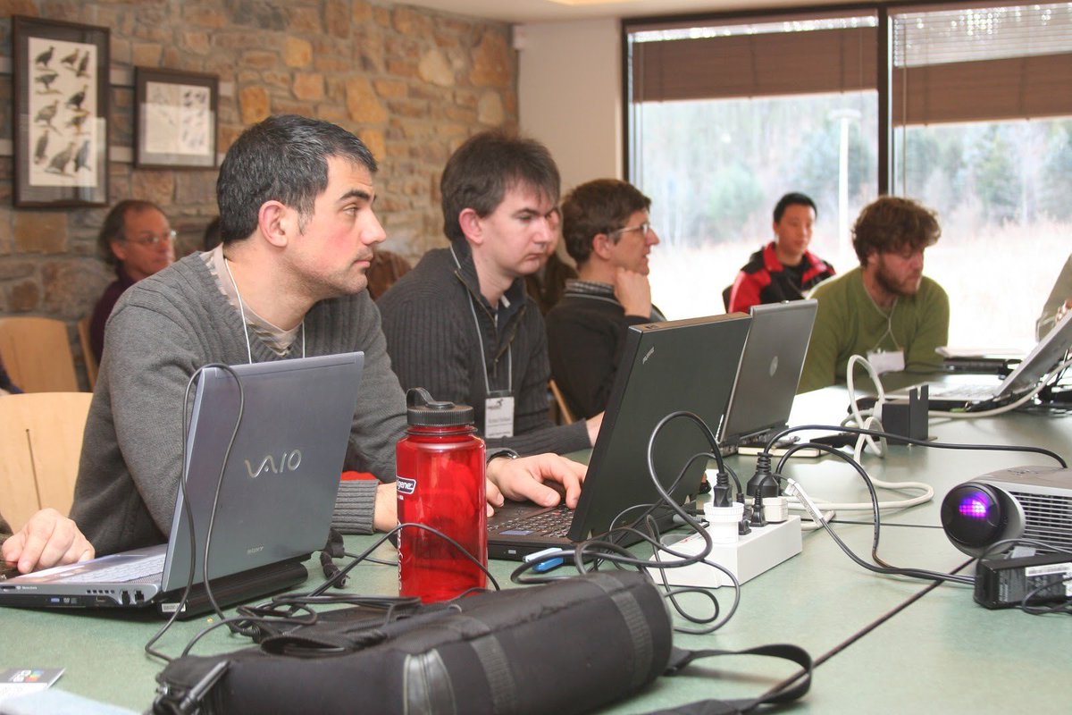 MovebankTeam's tweet image. Collaboration tools!  Movebank’s standardized format makes it easy to interpret &amp;amp; compile multiple datasets for comparative analyses or increasing sample sizes. No need to worry about interpreting someone else’s eccentric formatting choices! #sciencecollab dx.doi.org/10.1016/j.envs…